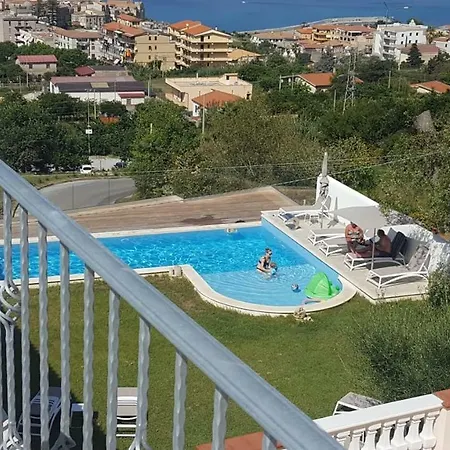 Borgo Panoramico N.1 特罗佩阿