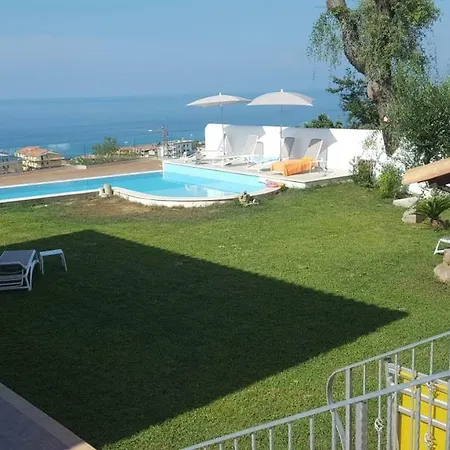 Borgo Panoramico N.1 تروبيا