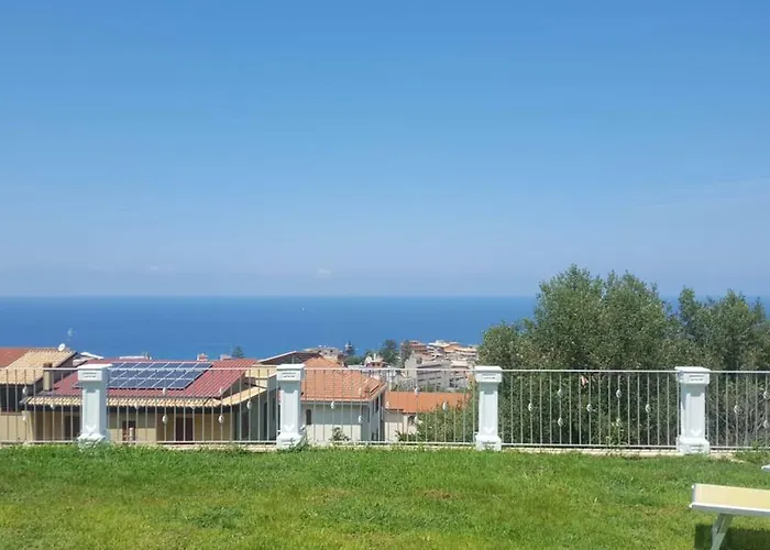 Borgo Panoramico N.1 *